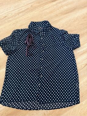 Lady’s Polka Dot Navy Short-Sleeve Shirt